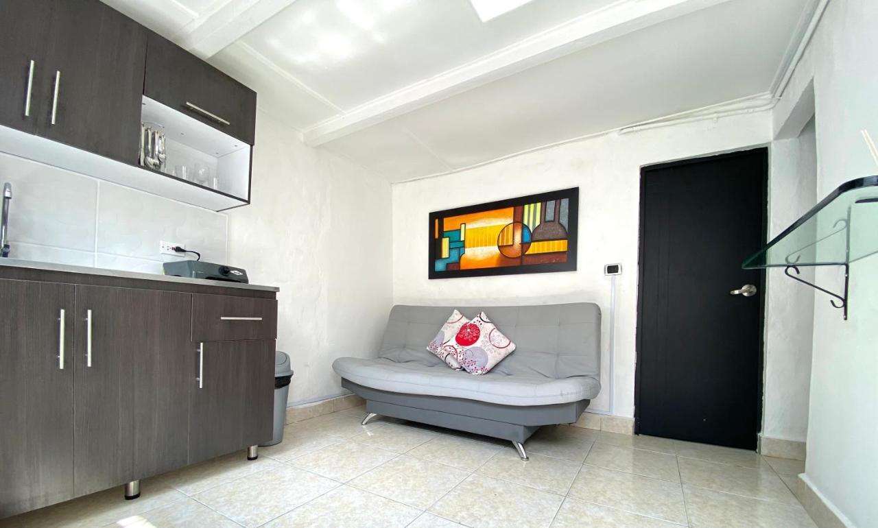 Cozy Apartment In The Poblado San Lucas Меделин Екстериор снимка