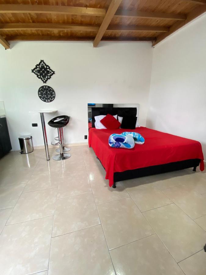 Cozy Apartment In The Poblado San Lucas Меделин Екстериор снимка